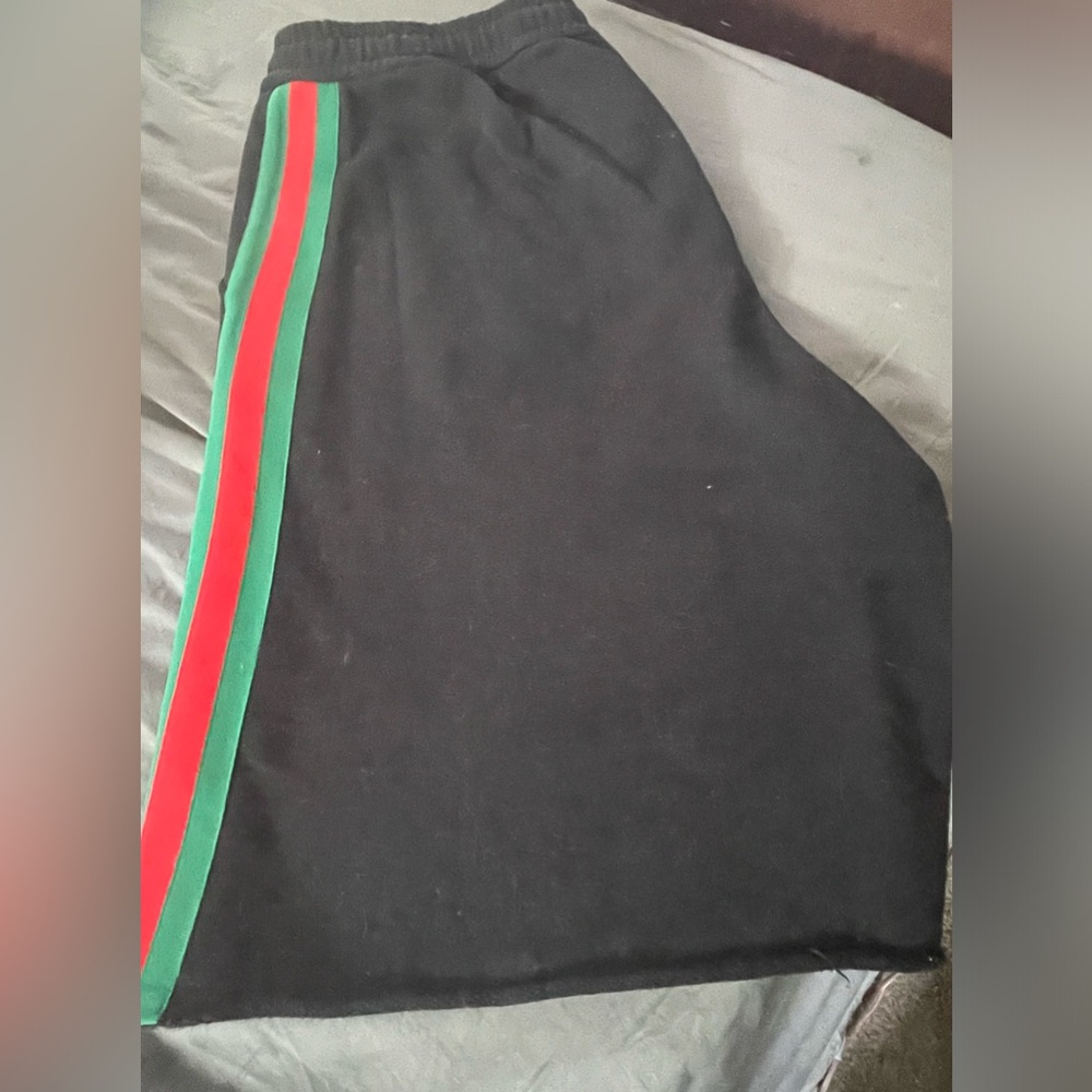 Men north face Gucci sweat shorts xxl black
